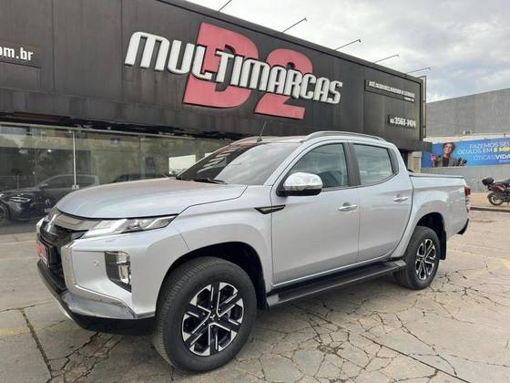 MITSUBISHI L200 TRITON 2.4 16V TURBO DIESEL SPORT HPE-S CD 4P 4X4 AUTOMÁTICO